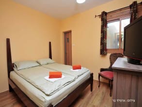 פונדק%20עץ%20הזית%20,%20מצוק%20עורבים%20קלע